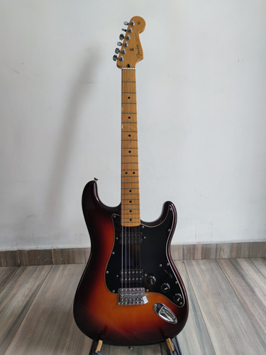 Guitarra Eléctrica Fender Stratocaster Player Dimarzio