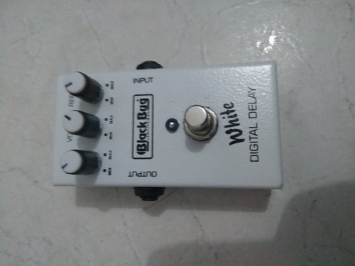 Pedal Digital Delay Black Bug Para Guitarra Violão