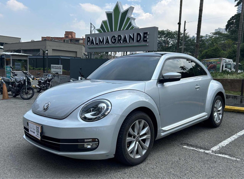 Volkswagen New Beetle 2.5 Sport At