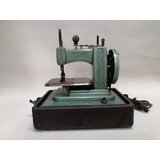 Maquina De Coser Portable Antigua U.s.a Betsy Ross Electrica