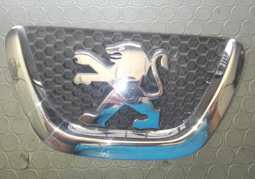 Emblema Parrilla Parachoque  Peugeot 206 Original Foto 3