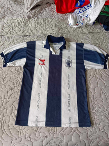 Camiseta Penalty Alianza Lima Talla M - L