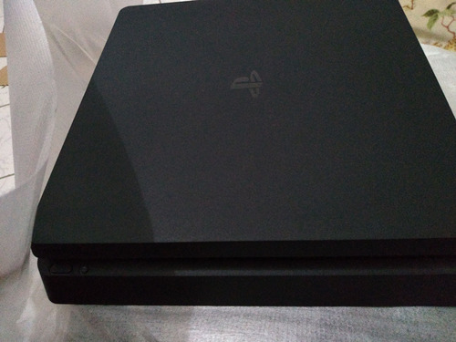 Sony Playstation 4 Slim 