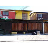 Casa En Arriendo De 3 Dormitorios, 2 Baños En Puente Alto