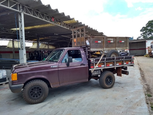 FORD F-1000 SUPER SÉRIE