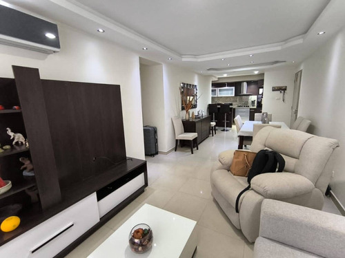 Aq En Venta Bellísimo Apartamento En Utila Suite En El Parral 275079