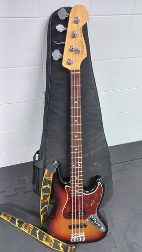Baixo Fender Jazz Bass Usa