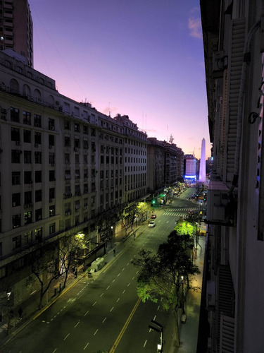 Dpto. 2 Amb. 60 M2 A Metros De Av.corrientes Florida, Del Obelisco, De Todos Los Subterráneos, De Cines Y Teatros, Confiterías Y Bares Notables. Hasta 3 Personas