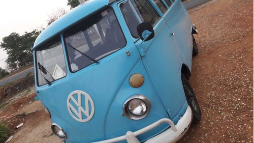 VOLKSWAGEN KOMBI CORUJINHA 