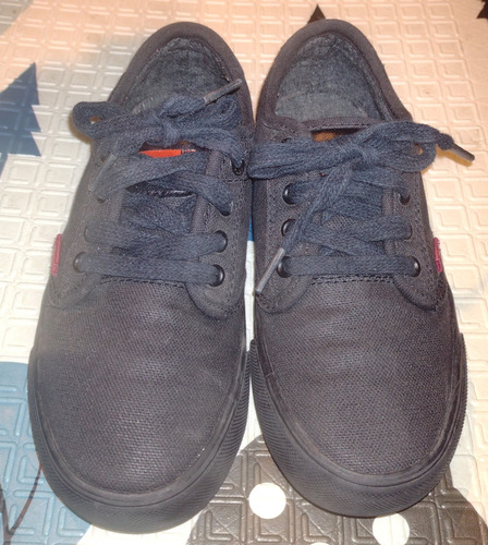 Zapatillas Levis Nro 30 Color Negro 