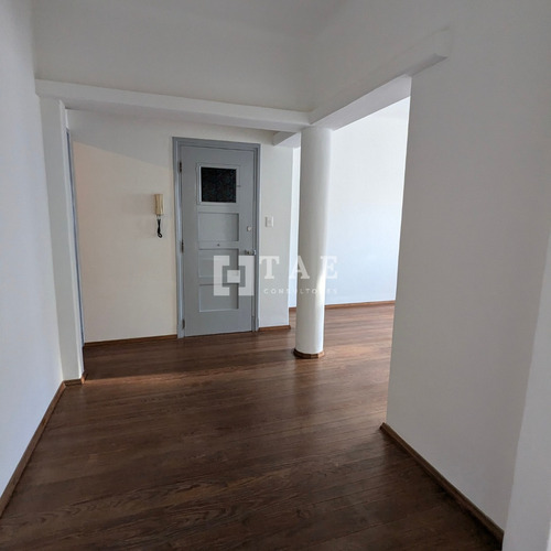 Buen Apartamento En Aguada 2 Dormitorios Muy Luminoso Y Funcional - Imagen 3