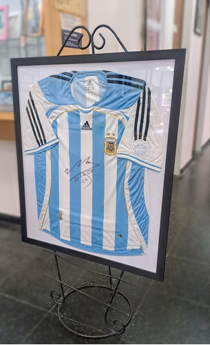 Camiseta Argentina Firmada Por Maradona. Certificado De Aute