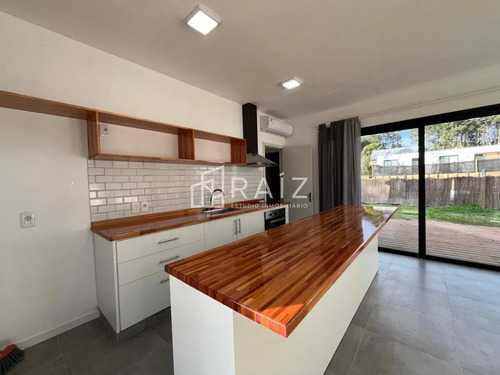 Casa 2 Dormitorios Venta Parque Burnett - Imagen 3