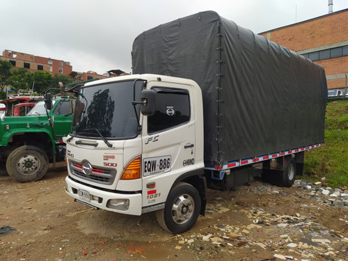 Hino Fc500 2017 Recien Enllantado (vendo O Cambio)