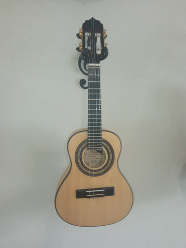 Cavaquinho Araújo Luthier 