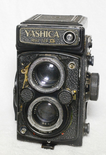 Yashica Mat 124 G