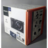Camara Digital Sony Alpha 6000 Con Flash. Sony A6000
