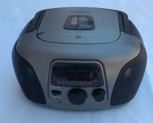 Compacta Radio Reproductora De  Audio Casettes Electro Brand