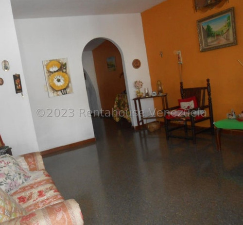 Milagros Inmuebles Casa Venta Cabudare Lara El Trigal Economica Residencial Economico Código Inmobiliaria Rent-a-house 25-12390 - Imagen 4