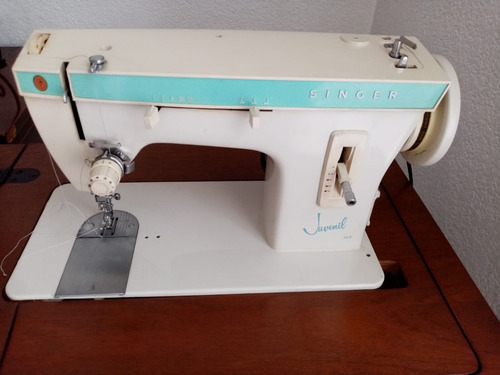 Maquina De Coser Singer 242 R Juvenil