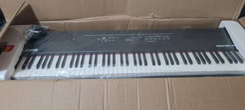 Piano Digital Alessis Recital Pro 88key