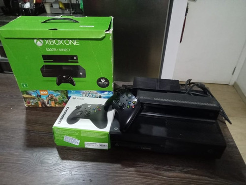 Xbox One 500gb + 2 Jogos + 2 Controles