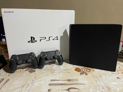 Playstation 4 Slim 1tb Con 2 Joysticks Y Juegos