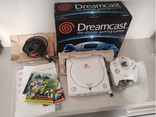 Sega Dreamcast Americano Na Caixa Completo Serial Batendo.