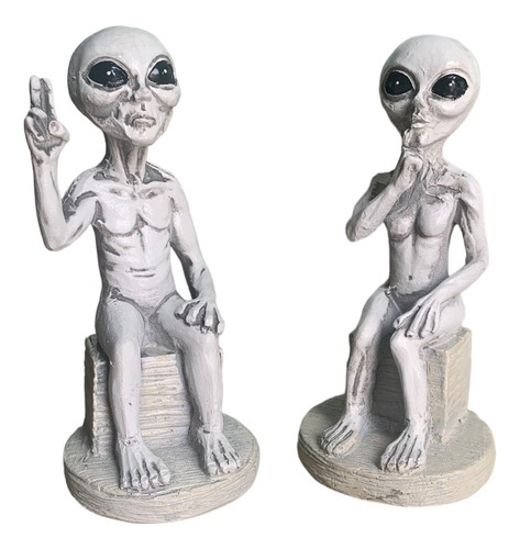 Casal Estatua E.t Alien Decorativo Em Resina Extraterreste