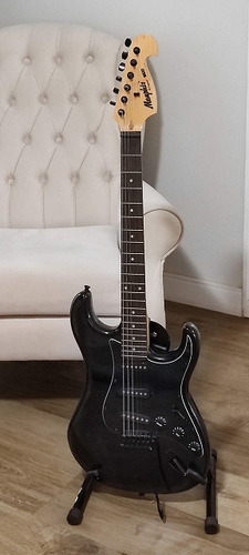 Usado - Guitarra Tagima Memphis Mg32  Preto Com Acessórios
