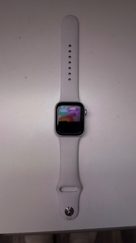 Apple Watch Se (40mm, Gps) Plateado Con Correas Originales