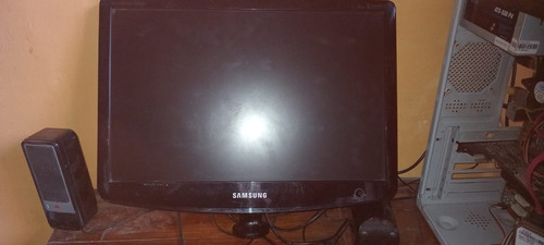 Monitor Samsung Syncmaster  Lcd 19  Negro A Reparar, Prende 