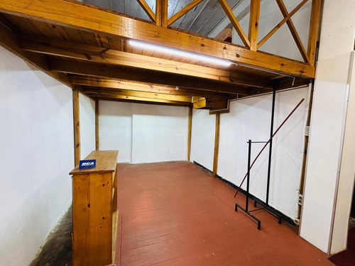 Alquiler De Local Comercial En El Centro Calle Ejido Con 80 Mts2 - Imagen 2
