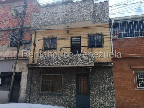 Casa En Venta Catia 25-10540 Fabricio Liaz - Imagen 2