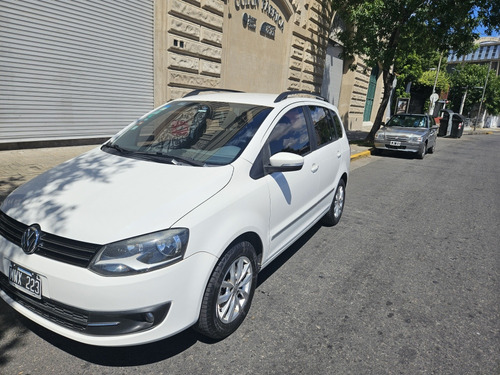 Volkswagen Suran 2013 1.6 Highline 101cv