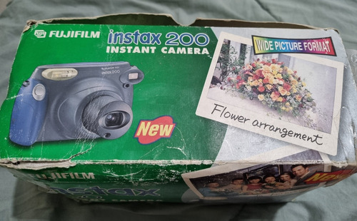 Câmera Instantânea Instax 200