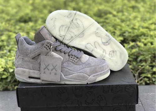 Nike Air Jordan Retro 4 Kaws