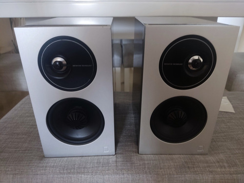 Parlantes Audiofilo Definitive Technology Demand D7 