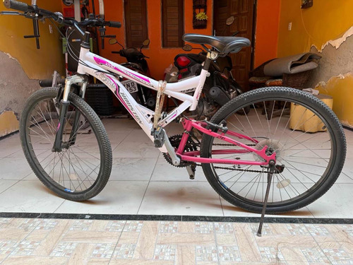 Bicicleta Feminina