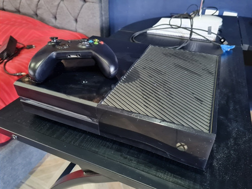 Consola Xbox One 500 Gb Con Lector De Discos Incluye Juegos