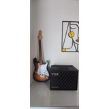 Guitarra Smiger Stratocaster + Amplificador Vox Vt20x