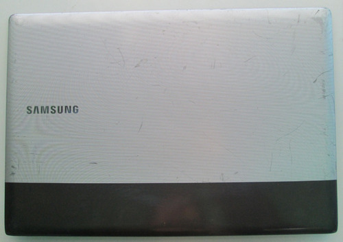 Tampa Notebook Samsung Rv411 Rv420 Ba75-03700a - Defeito