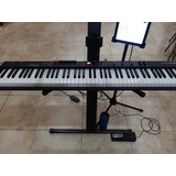 Piano Digital Studiologic Numa Compact 2x. Incluye Estuche.