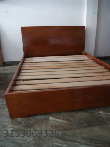 Cama Doble En Madera 140x190 Con Colchón 