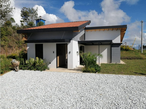 Espectacular Finca Para Estrenar En Venta San Vicente - Imagen 2
