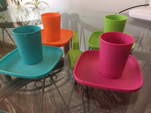 Juego De Mini Vasos Tupperware