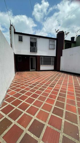 Vendo Casa 252 M2 Barrio Mandalay - Kennedy