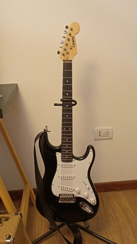 Guitarra Eléctrica Leonard Le362 Stratocaster De Aliso Black