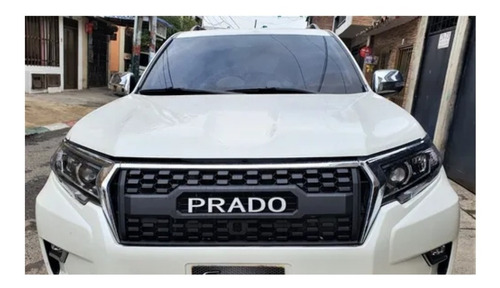 Parrilla Toyota Prado Tx 2018 - 2020 Letras Prado Foto 3