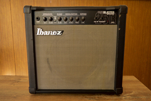 Amplificador Ibanez Tb25w + Guitarra Texas Stratocaster